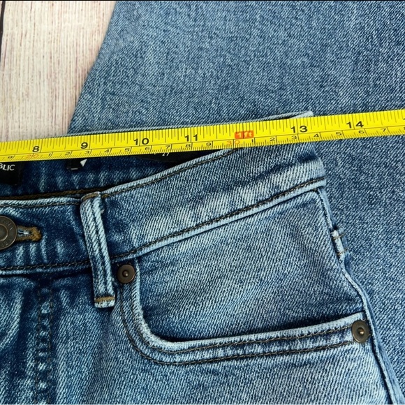 Banana Republic High Rise Straight Jeans 27 - Picture 5 of 8